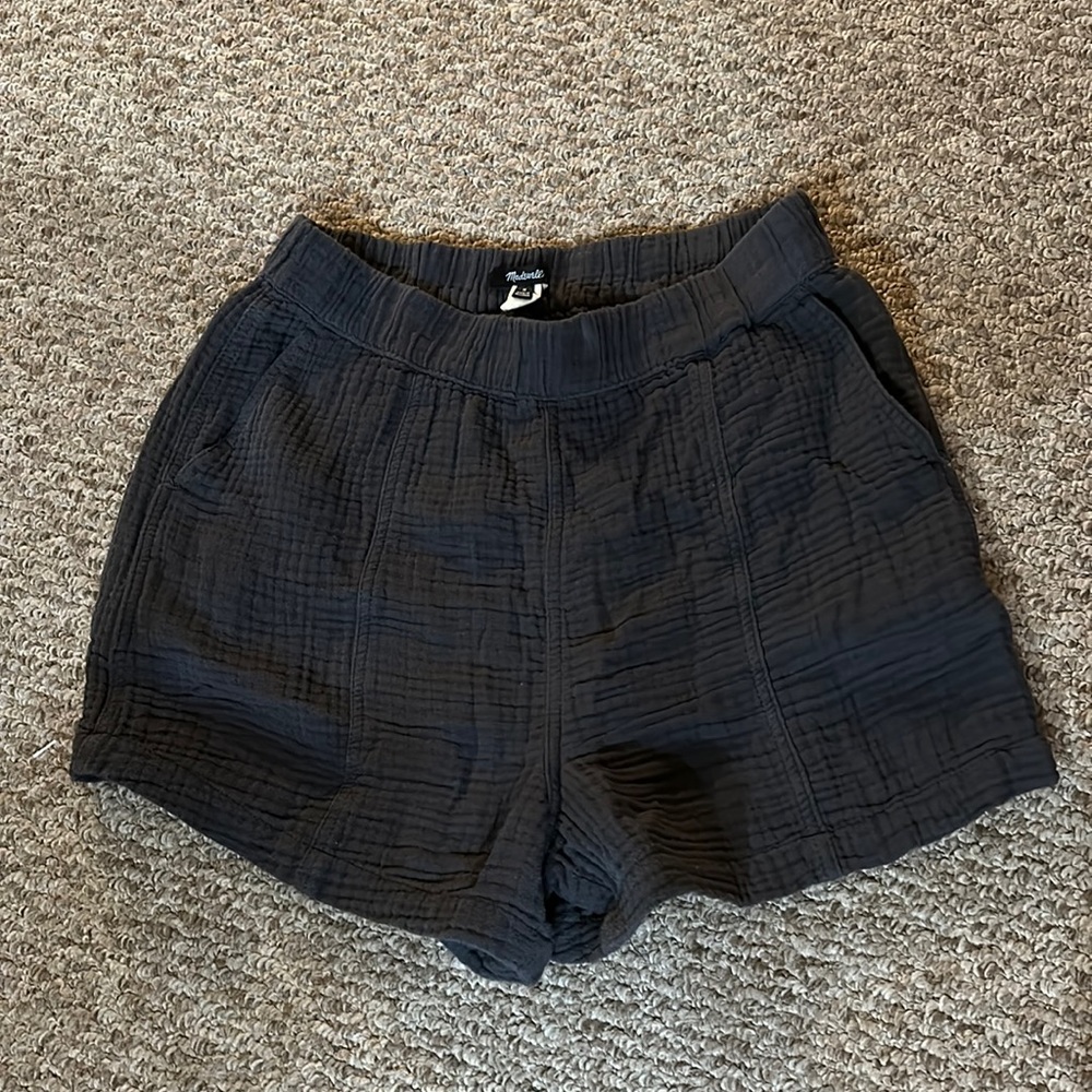 Madewell Easy Pull On Shorts in Lightspun